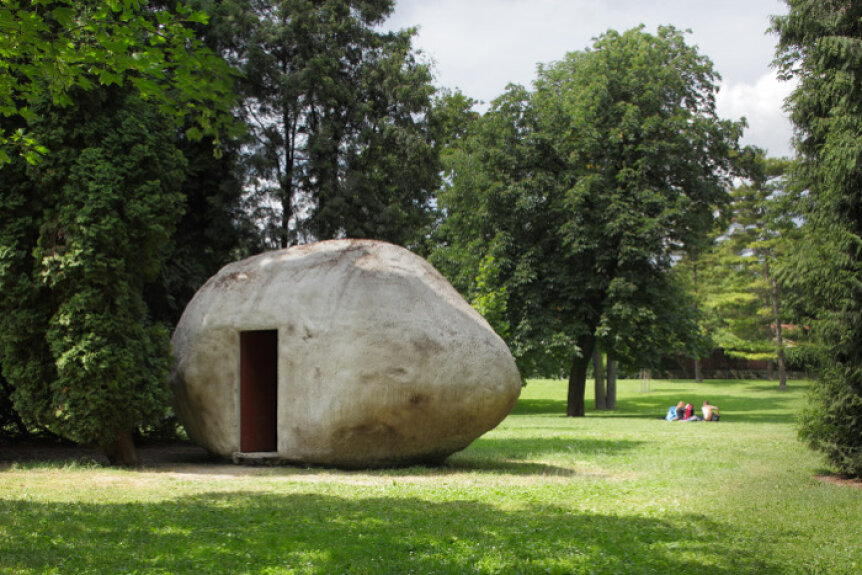 Eva Koťátková, Lost and Found, 2011, Installation, Lužánky